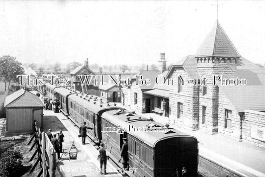 YO 13078 - Adwick Le Street Railway Station, Doncaster, Yorkshire