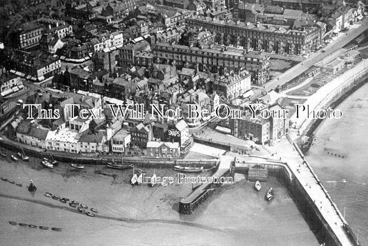 YO 13265 - North Pier & Quay, Bridlington, Yorkshire