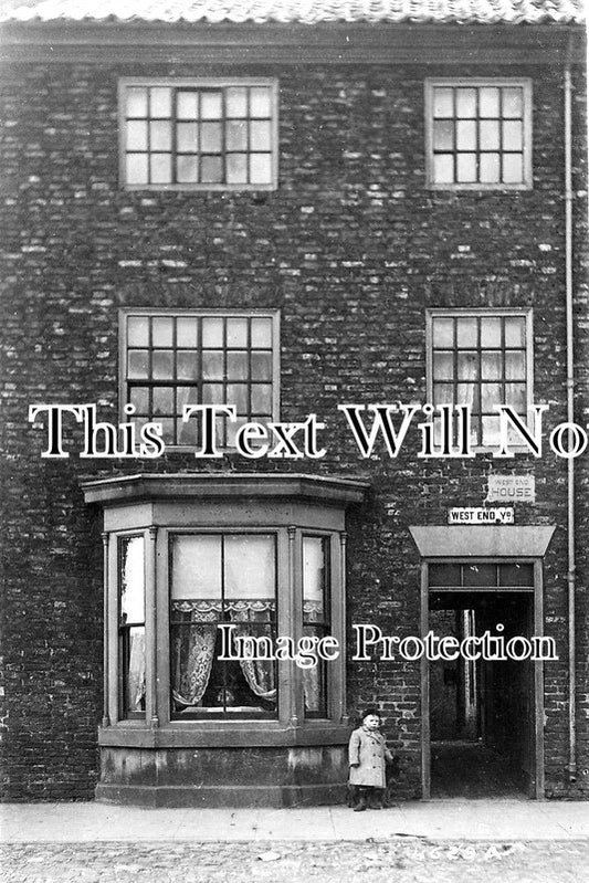 YO 133 - West End House, West End Yard, Yarm, North Yorkshire c1908