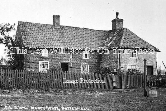 YO 13637 - Manor House, Austerfield, Yorkshire