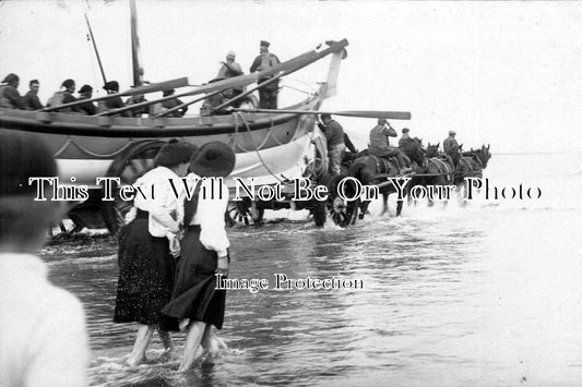 YO 1371 - Lifeboat Launch, Filey, Yorkshire