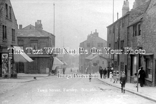 YO 1412 - Town Street, Farsley, Yorkshire