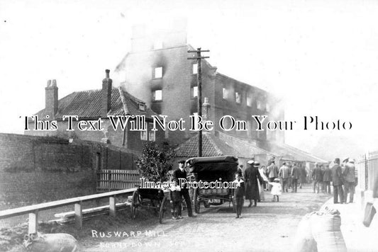 YO 1511 - Ruswarp Mill Fire, Yorkshire 1911