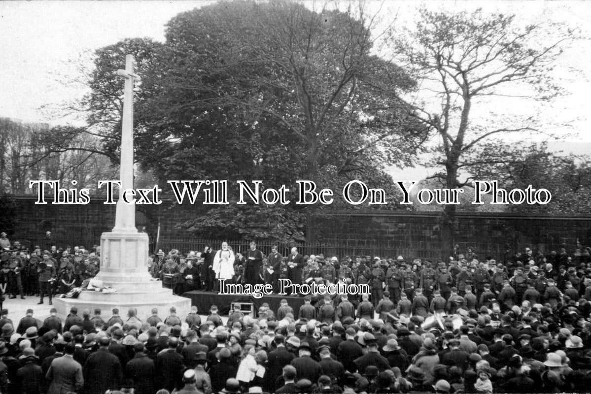 YO 1528 - War Memorial, Guisborough, Yorkshire