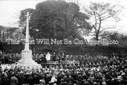 YO 1528 - War Memorial, Guisborough, Yorkshire