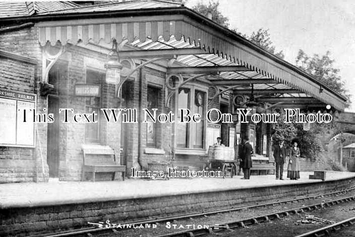 YO 157 - Stainland Railway Station, Halifax, Yorkshire c1910