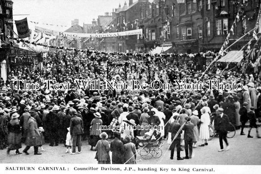 YO 1618 - Carnival, Saltburn By The Sea, Yorkshire