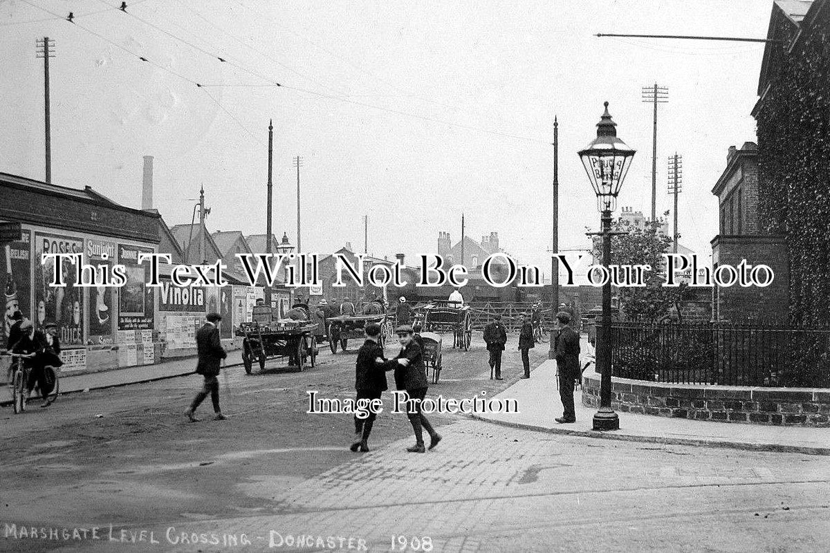 YO 166 - Marshgate Level Crossing, Doncaster, Yorkshire c1908