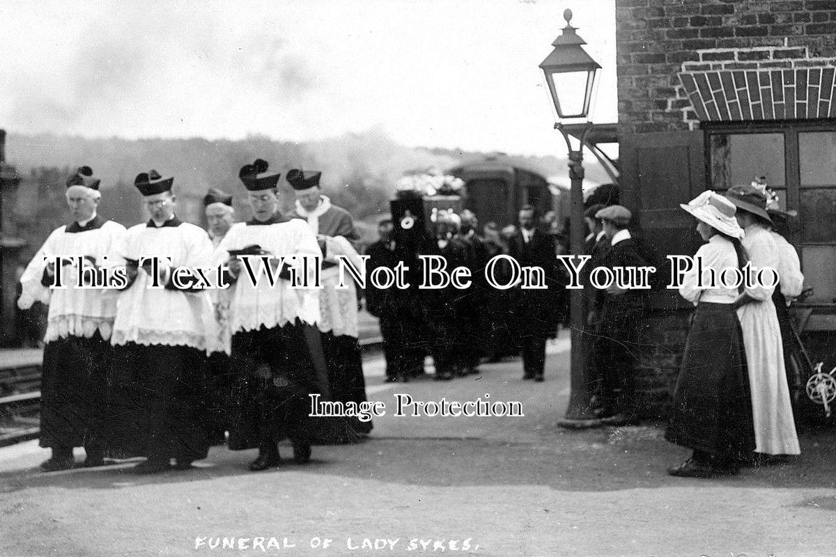 YO 1818 - Funeral Of Lady Sykes, Sledmere Railway Station, East Yorkshire