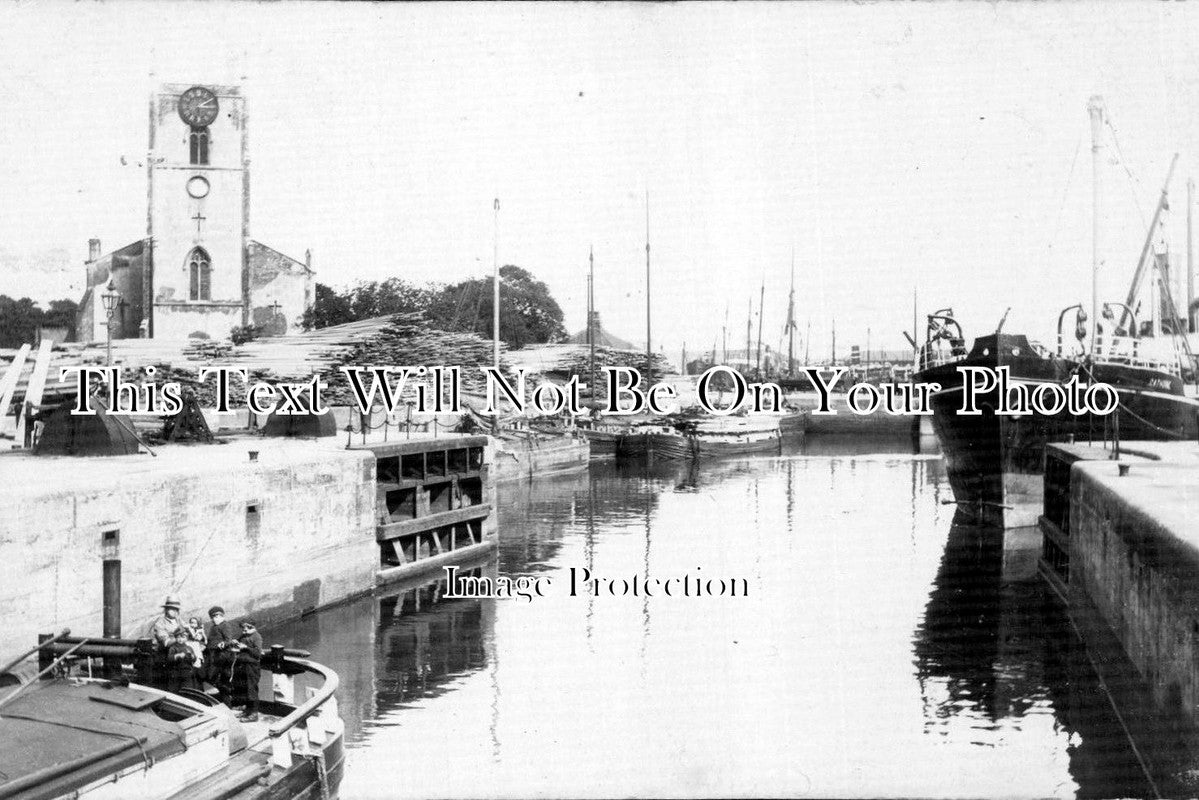 YO 1976 - St Peter's Church & Victoria Dock, Hull, Yorkshire