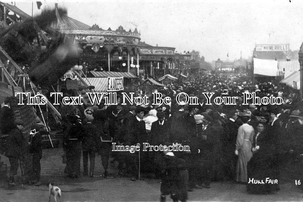 YO 2049 - Crowds At Hull Fair, Yorkshire 1908