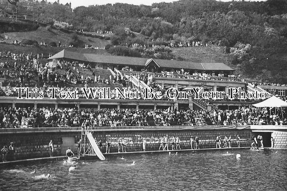 YO 2142 - Bandstand & Cafe, Scarborough, Yorkshire c1937