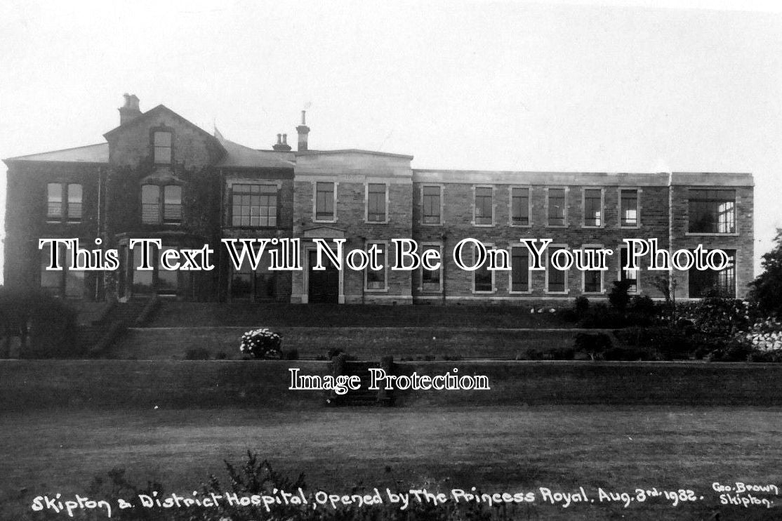 YO 2197 - Skipton & District Hospital, Yorkshire c1932