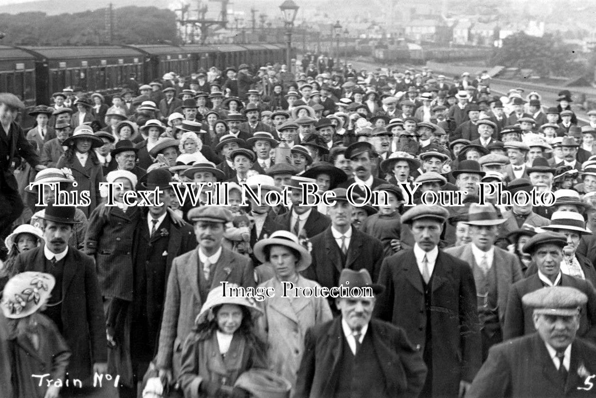 YO 2258 - Bass Trip In Scarborough Railway Station, Yorkshire c1910