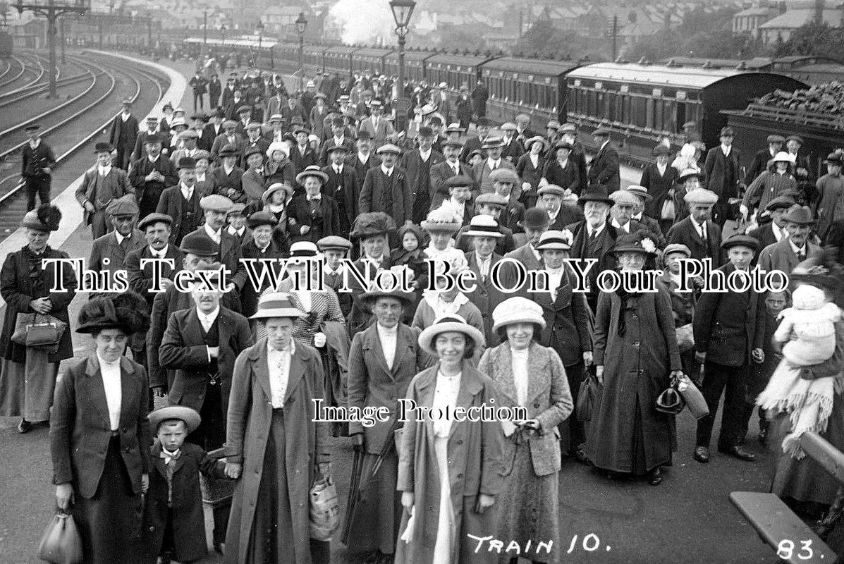 YO 2356 - Bass Trip At Scarborough Railway Station, Yorkshire 1910