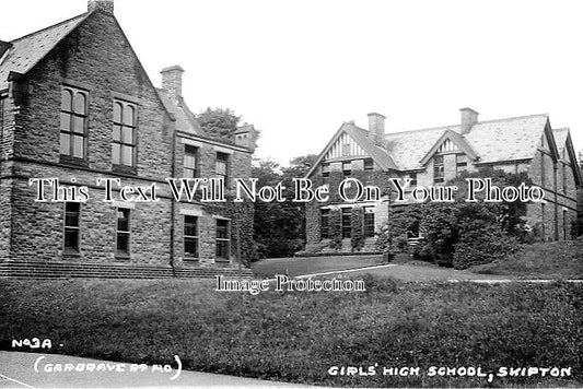 YO 2572 - Girls High School, Skipton, Yorkshire c1937