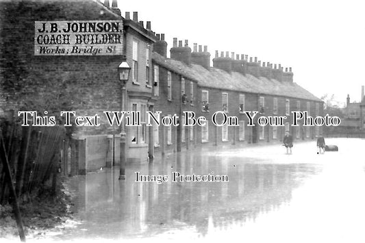 YO 2598 - Driffield Flood. J.B. Johnson Coach Builder Works, Bridge Street, Yorkshire