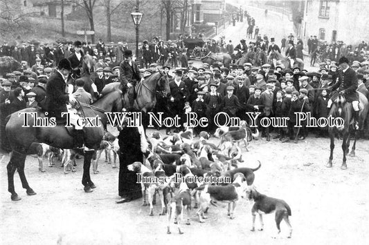 YO 2718 - Badsworth Hounds At Askern, Yorkshire 1910