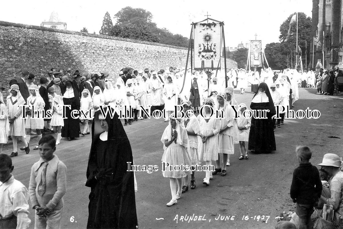 YO 2743 - Catholic Whit Walks Procession, Arundel, West Sussex 1927