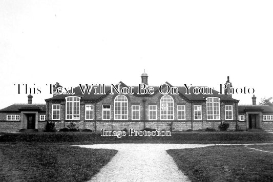 YO 2744 - Grammar School, Easingwold, North Yorkshire