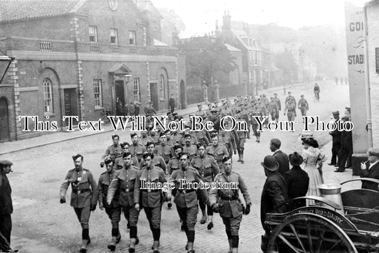 YO 2815 - Soldiers Going To Church Parade, Beverley, Yorkshire 1907