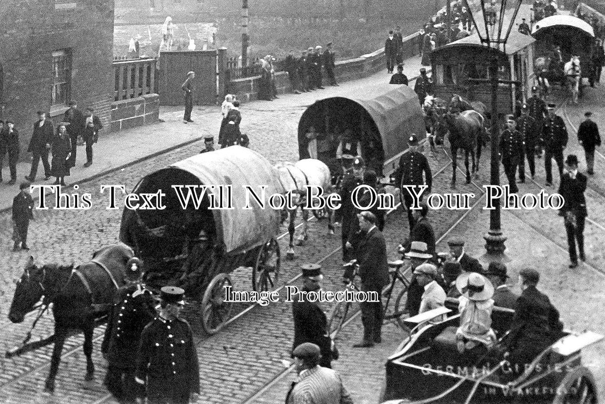 YO 3093 - German Gypsies At Wakefield, Yorkshire c1905