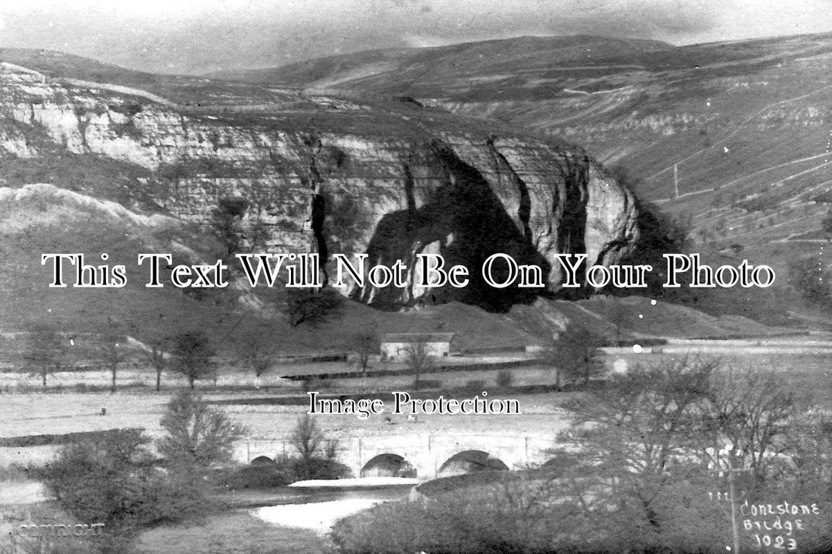 YO 3099 - The Bridge & Kilnsey Crag, Conistone, Wharfedale, Yorkshire