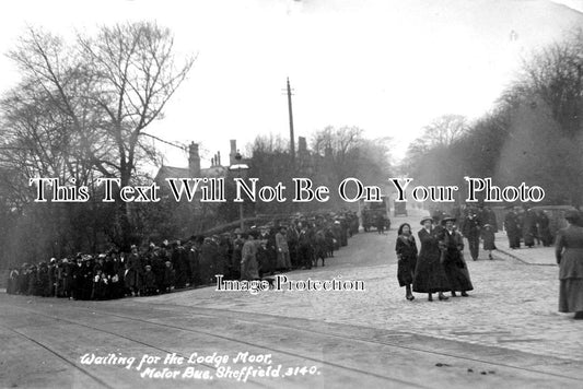 YO 3108 - Waiting For The Motor Bus, Brookhill To Lodge Moor, Sheffield, Yorkshire