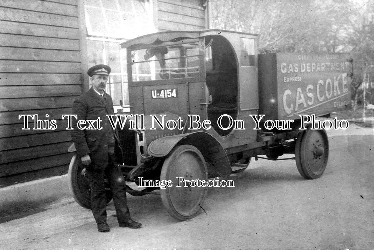 YO 3136 - Leeds Gas Department, Gas Coke Delivery Truck, Yorkshire