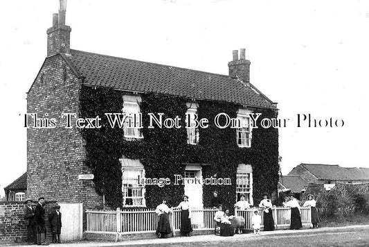 YO 3232 - The Old Post Office At Allerthorpe, Yorkshire c1905