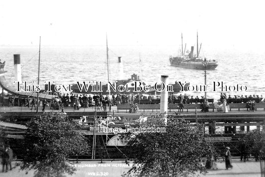 YO 3465 - Humber River From Victoria Pier, Hull, Yorkshire