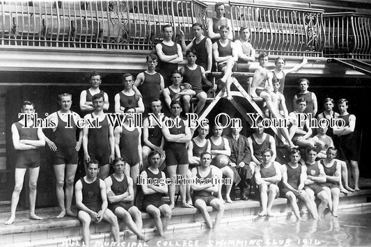 YO 3467 - Municipal College Swimming Club, Hull, Yorkshire 1914