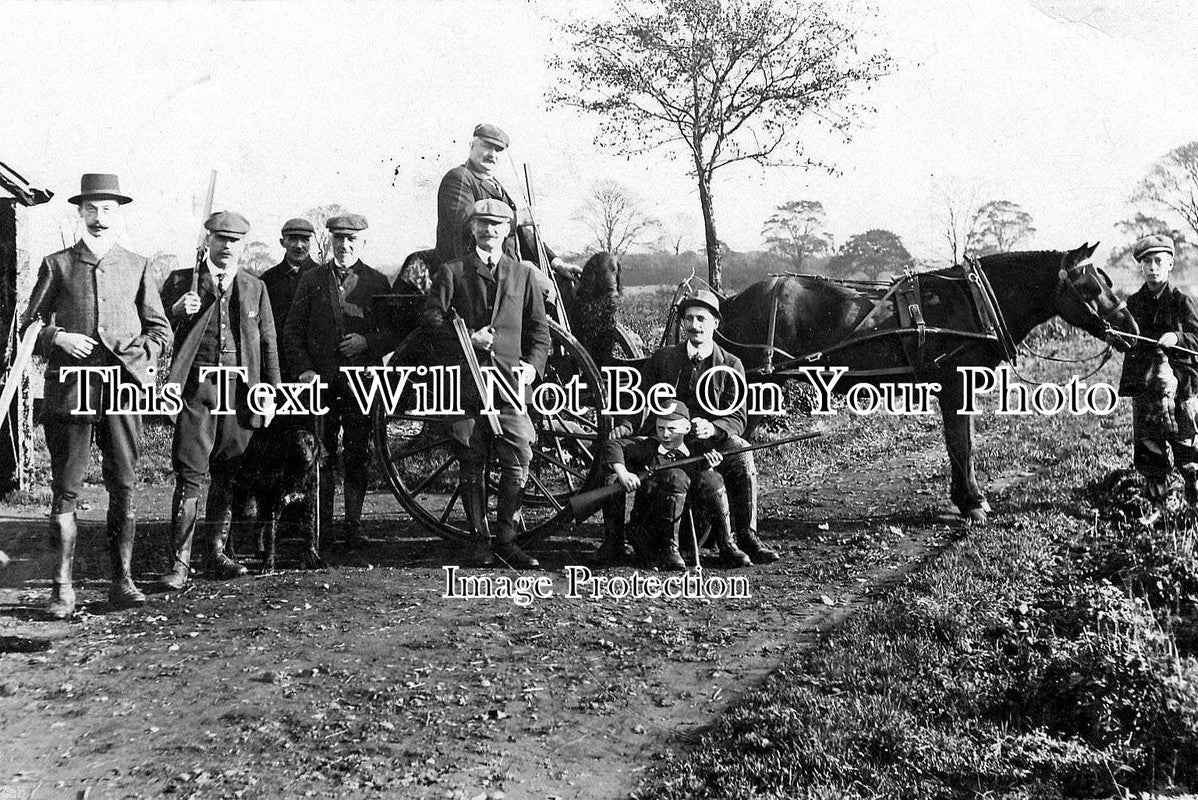 YO 347 - Hunting Party, Doncaster, Yorkshire c1919