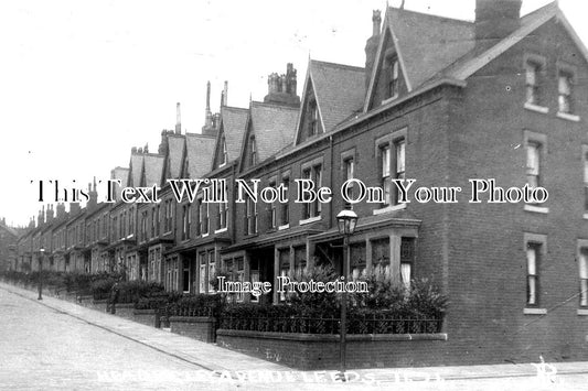 YO 3471 - Headingley Avenue, Leeds, Yorkshire
