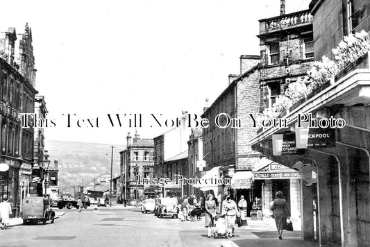YO 3562 - Lawkholme Crescent, Keighley, Yorkshire