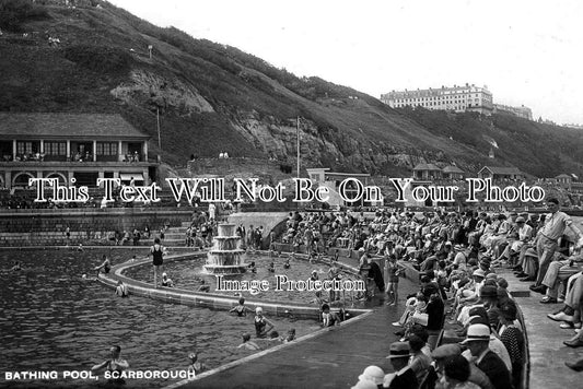 YO 3581 - Scarborough Bathing Pool, Yorkshire c1944