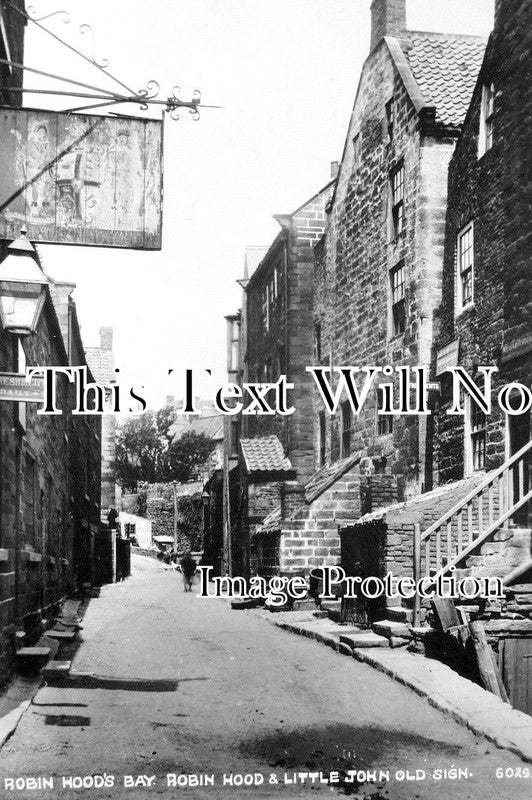 YO 3657 - Robin Hoods Bay, Yorkshire