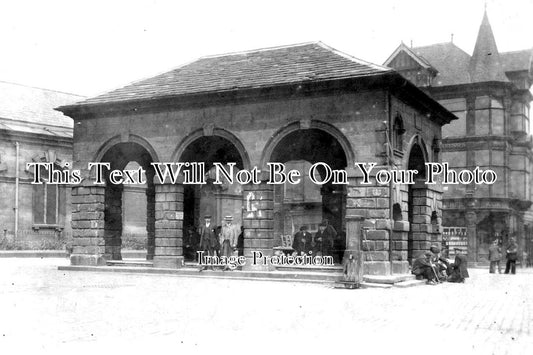 YO 3744 - The Butter Cross, Pontefract, Yorkshire c1913