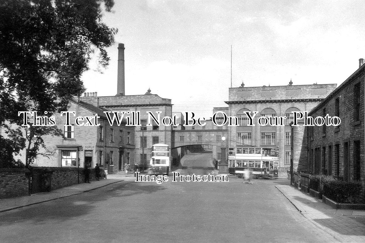 YO 3837 - Bailiff Bridge, Halifax, Yorkshire