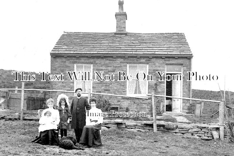 YO 3931 - Baildon Moor & Cottage, Yorkshire