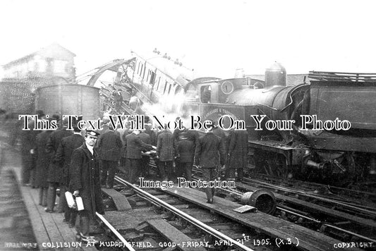 YO 3952 - Railway Collision On Good Friday, Huddersfield, Yorkshire 1905