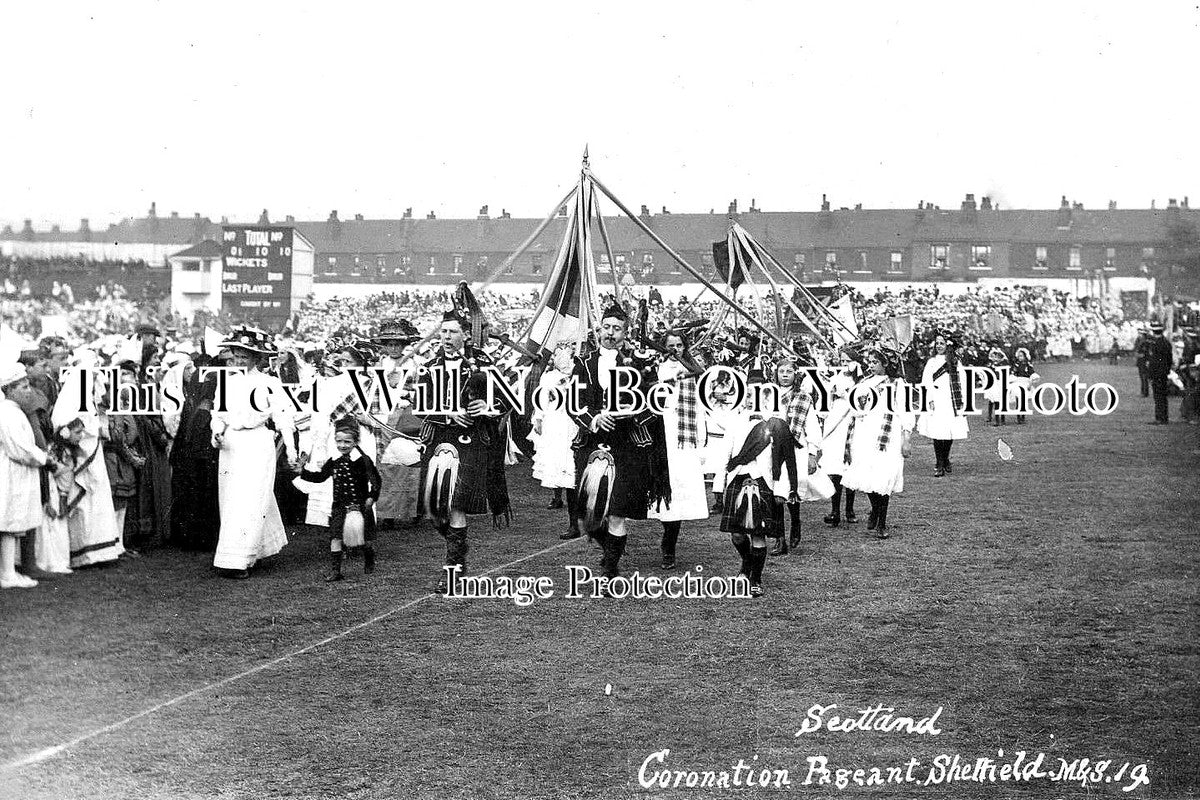YO 3989 - Cricket Ground, Coronation Pageant, Sheffield, Yorkshire