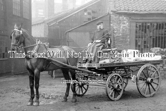 YO 4025 - Hull Fishmonger Horse & Cart, Yorkshire
