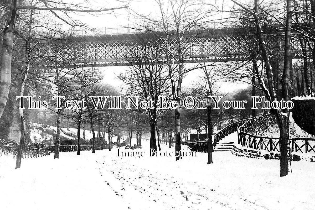 YO 4028 - Valley Bridge, Scarborough, Yorkshire