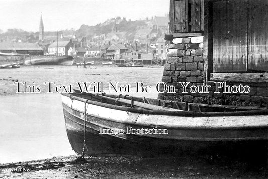 YO 4151 - Whitby Harbour, Yorkshire c1915