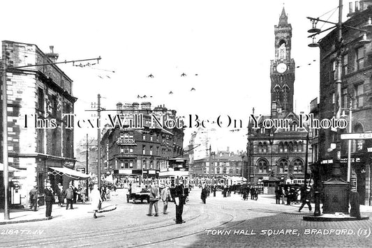 YO 4295 - Town Hall Square, Bradford, Yorkshire c1937