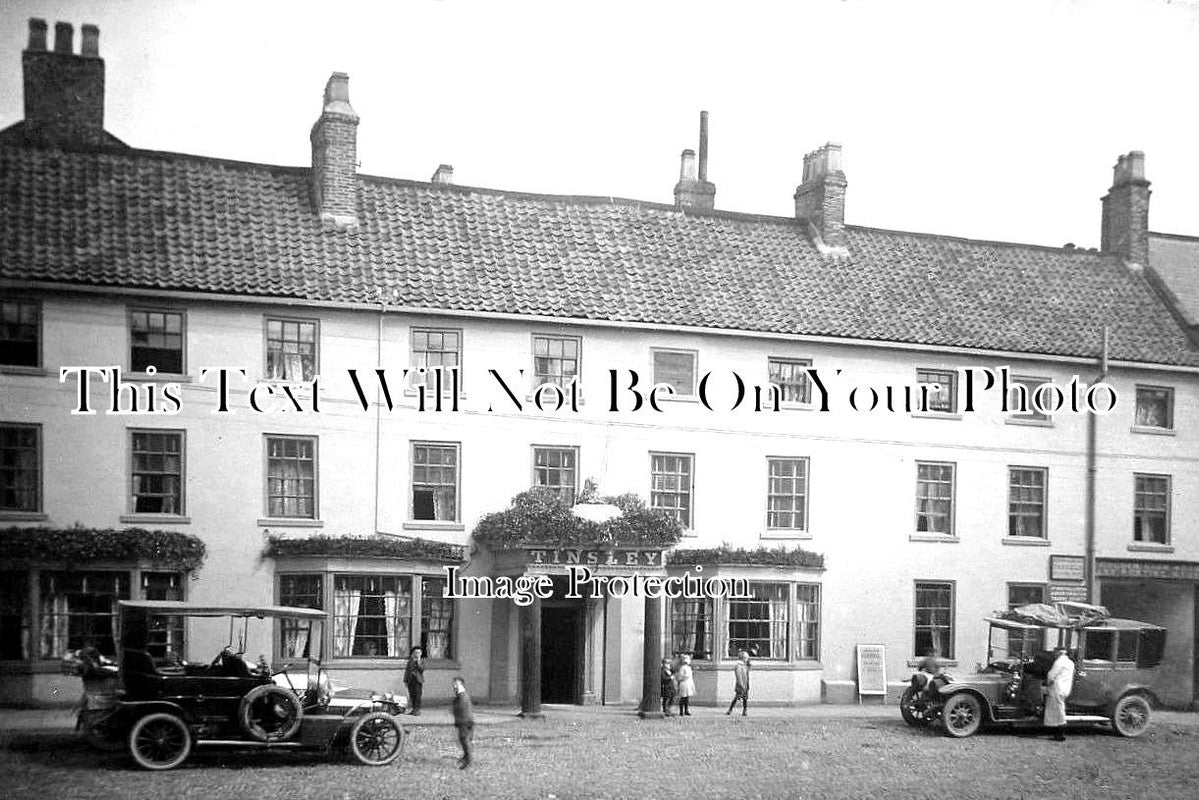 YO 4318 - The Golden Lion, Northallerton, Yorkshire c1911