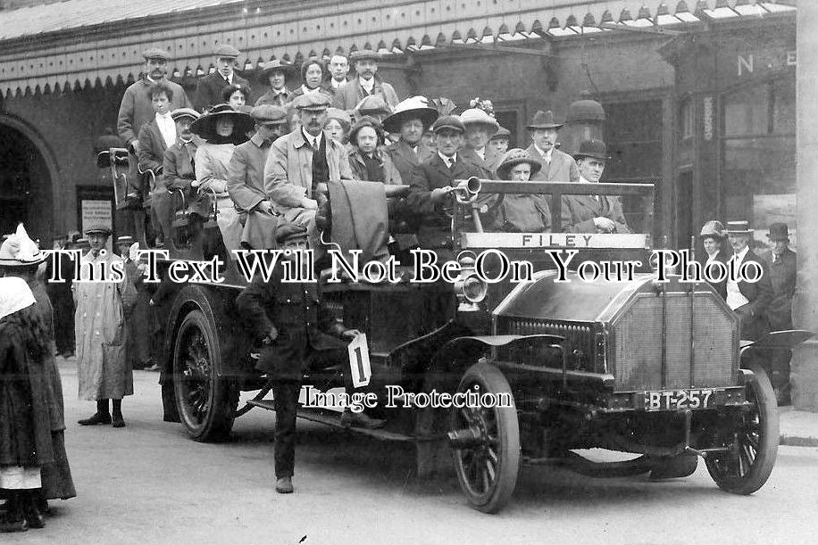 YO 4332 - Charabanc At Filey Railway Station, Yorkshire