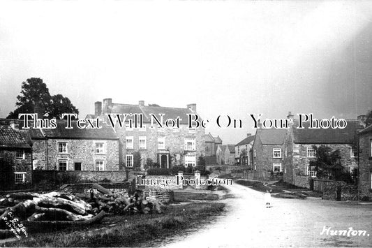 YO 4396 - Hunton, Yorkshire