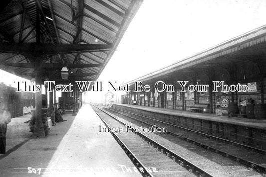 YO 4515 - Thorne Railway Station, Yorkshire